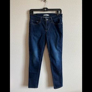 Levi’s 711 Skinny
